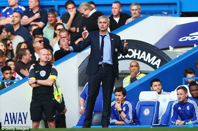 Trước đại chiến, thành tích của HLV Mourinho khi làm khách tại Stamford Bridge như thế nào? - Ảnh 1.