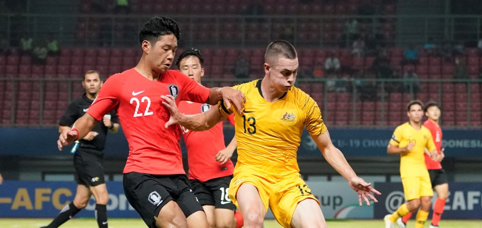 U19 Việt Nam vẫn sáng cửa đi tiếp khi Hàn Quốc và Australia cầm chân nhau - Ảnh 1.