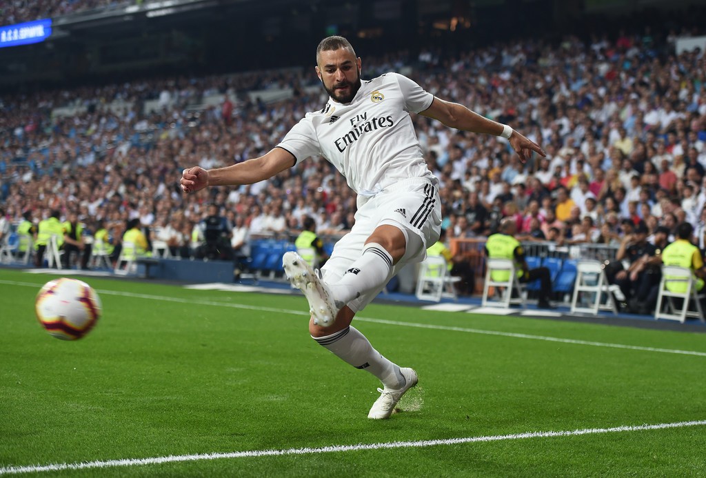 Benzema cầu “vận may” giải cơn hạn bàn thắng giúp Real hạ CSKA Moscow - Ảnh 5.