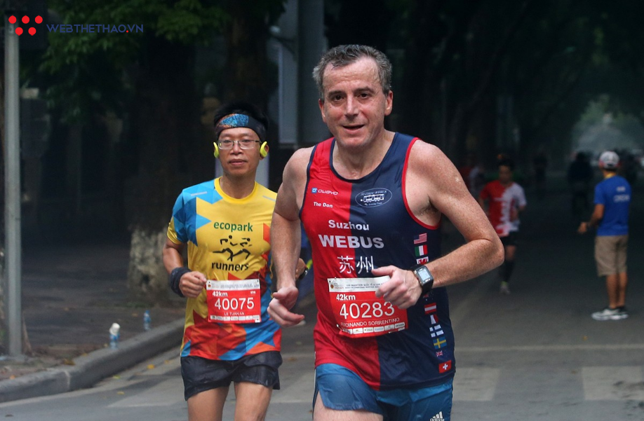 Phạm Thị Huệ vô địch trong lần đầu chạy marathon ở giải chạy di sản Hà Nội - Ảnh 6.