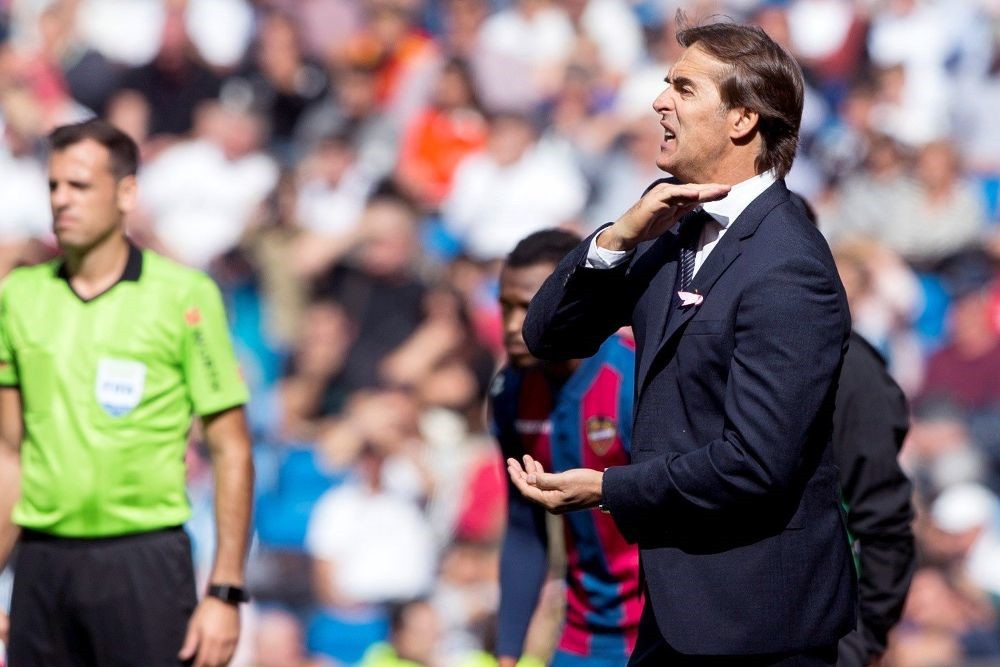 Real Madrid gặp khủng hoảng, các CĐV quy trách nhiệm cho sếp lớn Florentino Perez - Ảnh 3.