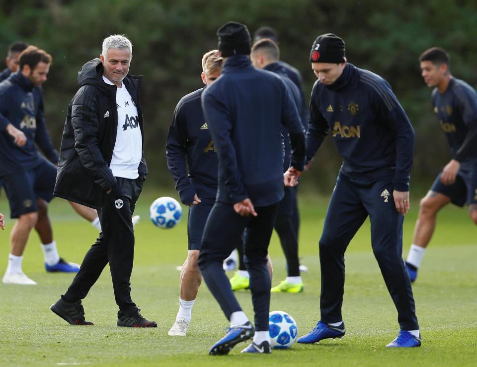 Sanchez và 5 ngôi sao Man Utd vắng mặt khó hiểu trước đại chiến với Juventus - Ảnh 6.