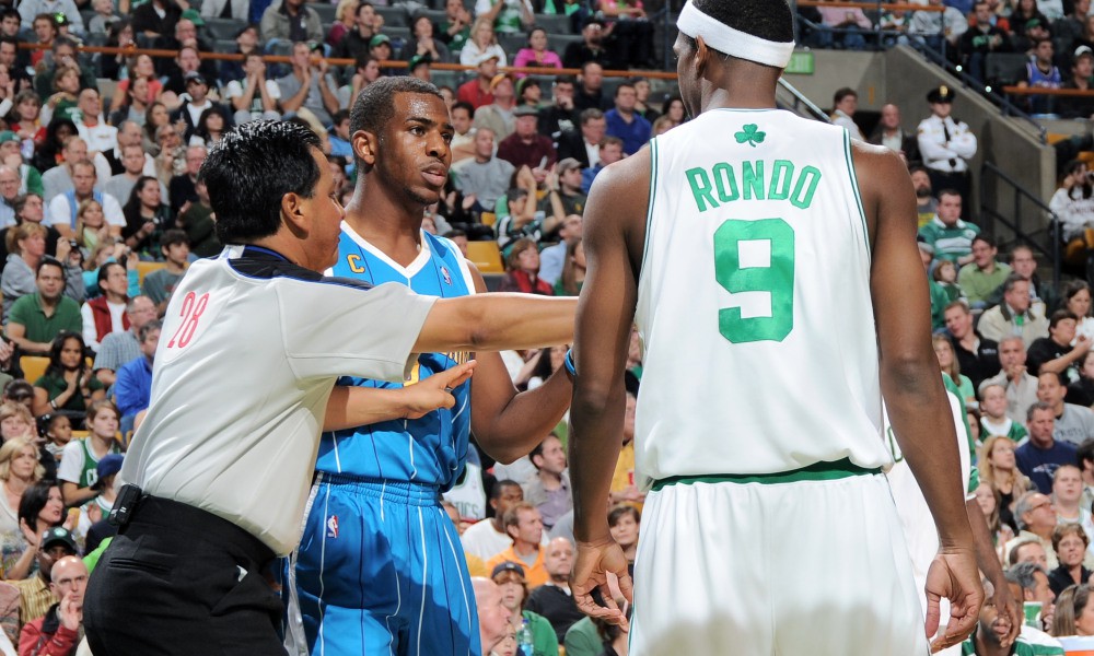 Liên quan gì khi Rajon Rondo mang lí do Chris Paul là đồng đội tồi để bào chữa việc nhổ nước bọt? - Ảnh 3.