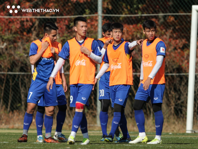 AFF Cup 2018: Tuyển Việt Nam rèn giũa tình huống cố định, sửa sai ở trận thua Incheon United - Ảnh 5.