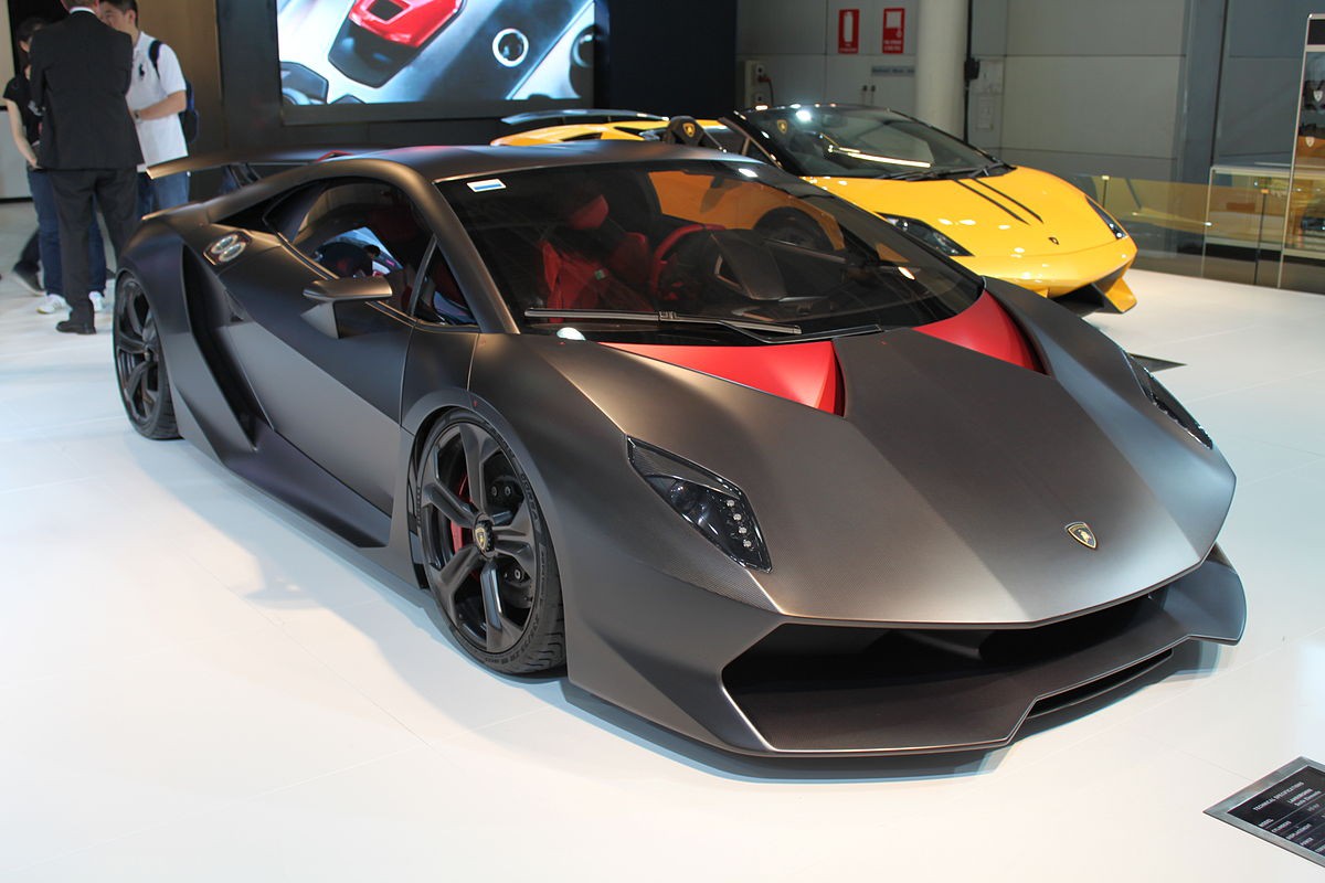 Top 5 siêu xe đẹp nhất mọi thời đại của Lamborghini - Ảnh 2.