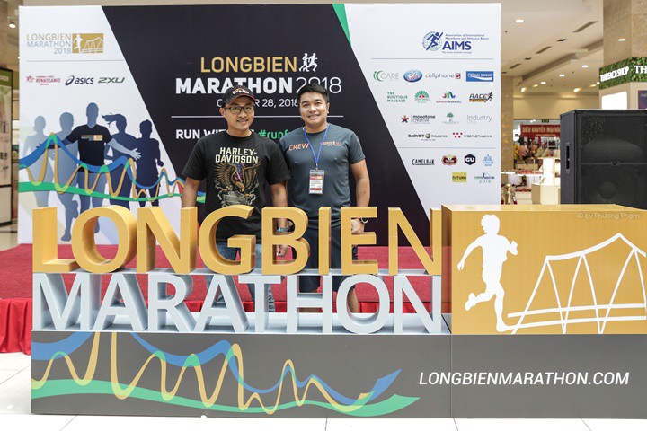 Hoành tráng Hội chợ Expo Longbien Marathon 2018 - Ảnh 9.