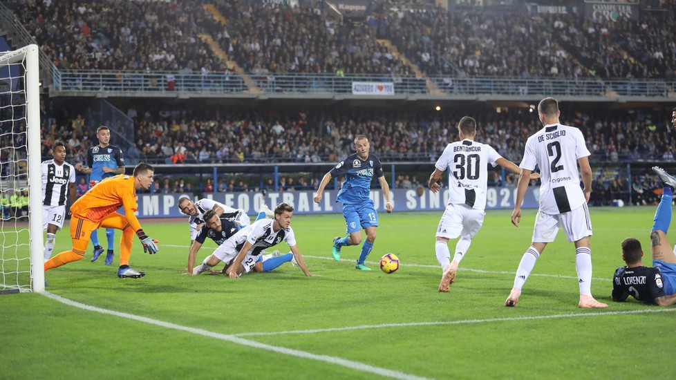 Ronaldo rực sáng với cú đúp và top 5 điểm nhấn không thể bỏ qua ở trận Empoli - Juventus - Ảnh 3.