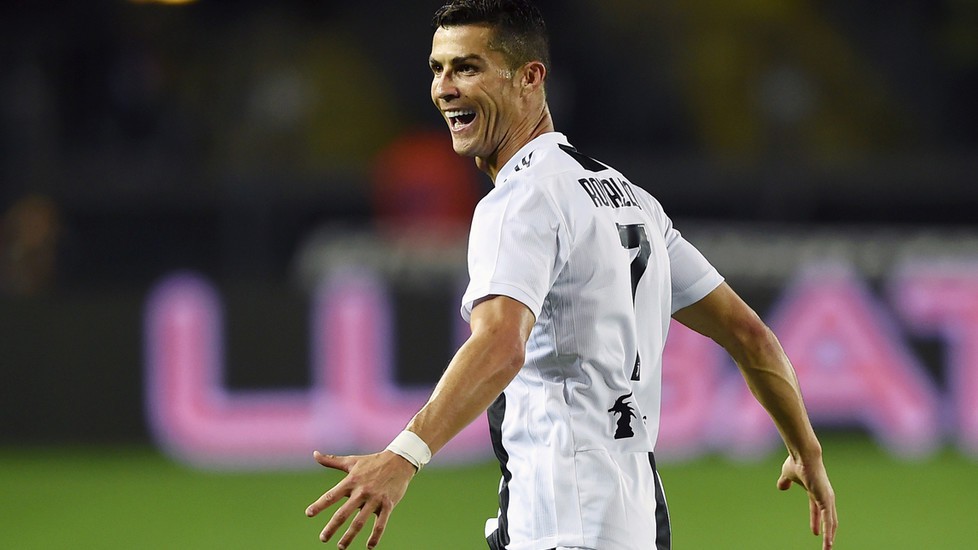 Ronaldo rực sáng với cú đúp và top 5 điểm nhấn không thể bỏ qua ở trận Empoli - Juventus - Ảnh 1.