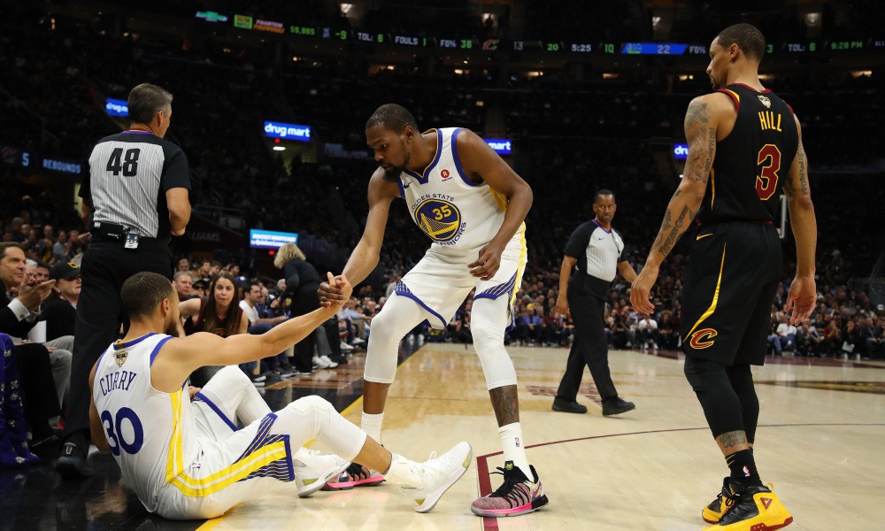 Stephen Curry và Kevin Durant đang trở thành cặp đôi hot nhất NBA từ đầu mùa - Ảnh 4.