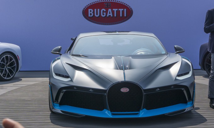 Chiêm ngưỡng vẻ đẹp của siêu xe chưa xuất xưởng đã bán sạch Bugatti Divo - Ảnh 11.