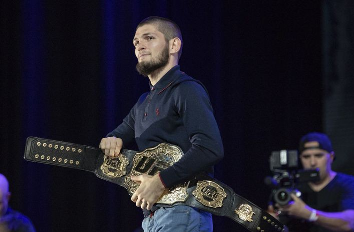 Dana White: Việc Khabib bỏ về là một cú phản đòn quá đẹp cho trò chơi tâm lý của Conor - Ảnh 3.