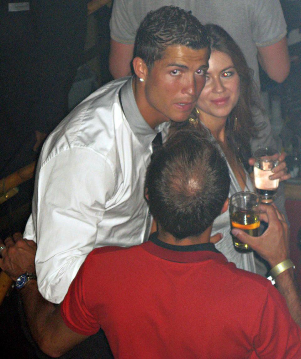 Ronaldo cay đắng thừa nhận cáo buộc hiếp dâm khiến mình và gia đình bị ảnh hưởng tiêu cực - Ảnh 1.