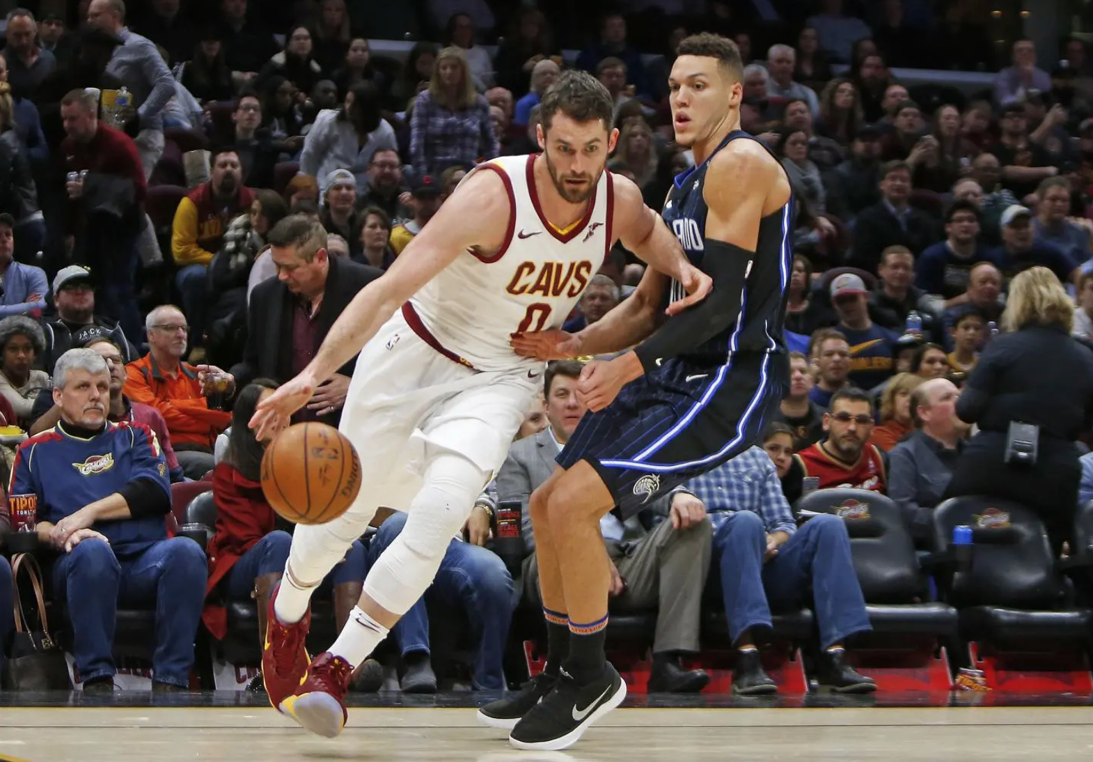 Sau tất cả, Kevin Love vẫn ở lại đây! - Ảnh 4.