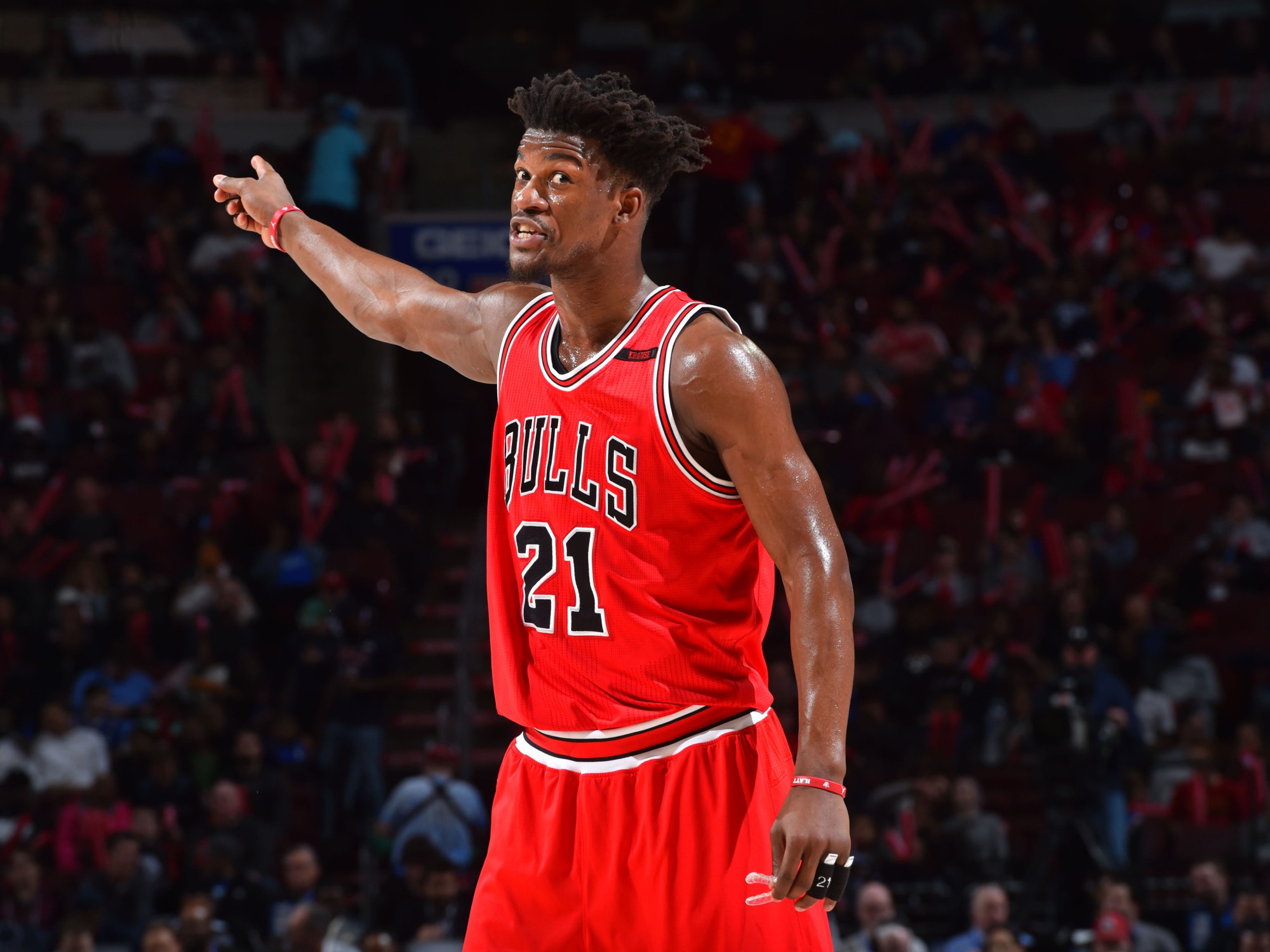 Thương lượng chưa xong nhưng áo đấu Miami Heat của Jimmy Butler bắt đầu được đăng bán? - Ảnh 2.