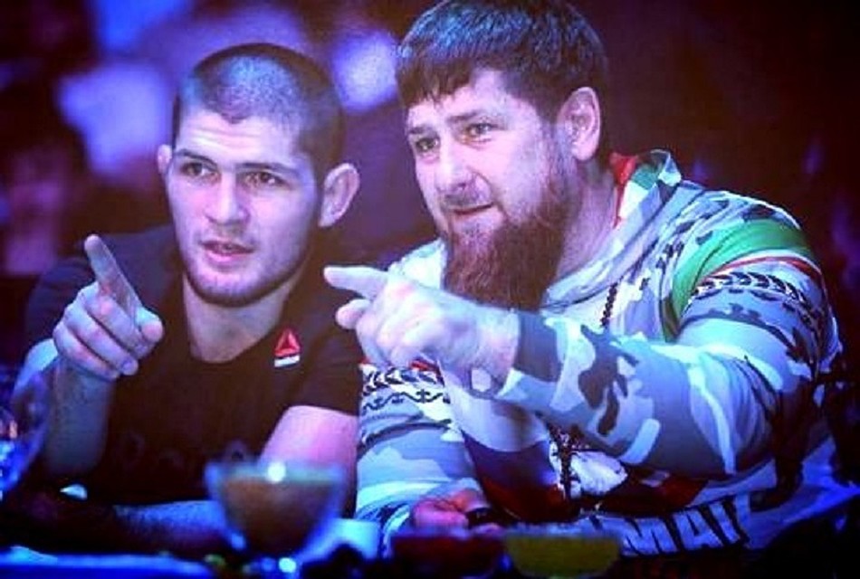 Lãnh đạo Chechnya khen Khabib vì đã biến mặt Conor thành một bức tranh tô bằng sơn dầu đỏ - Ảnh 6.