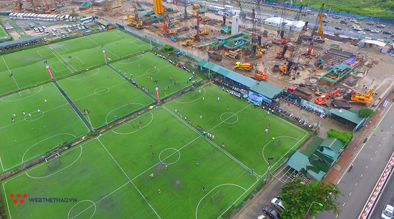 Địa chỉ và giá thuê các sân bóng ở Quận Thanh Xuân, Hà Nội (quanh khu Lê Văn Lương, Khuất Duy Tiến) - Ảnh 2.