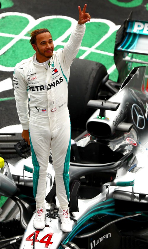Dù đã giành chức vô địch, Hamilton vẫn còn việc phải làm - Ảnh 1.