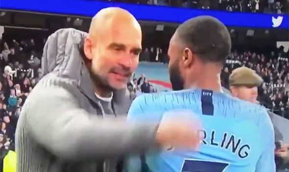 HLV Pep Guardiola chia sẻ vì sao bực bội trách Sterling ngay trước ống kính truyền hình sau trận derby Manchester - Ảnh 1.