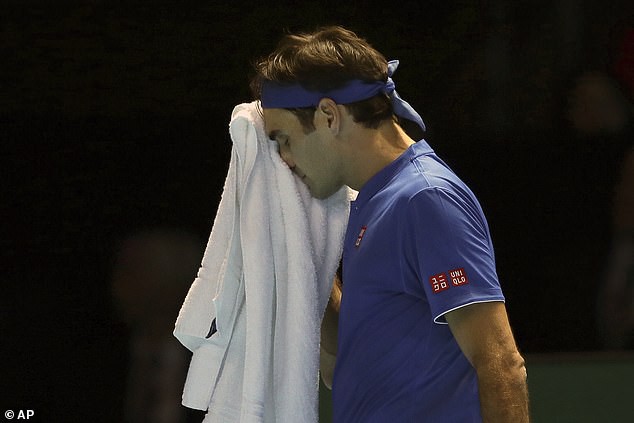 Federer bỏ tập, chọn thư giãn ở ATP Finals - Ảnh 1.
