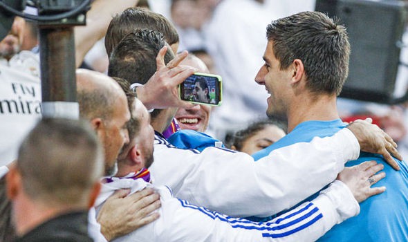 Thibaut Courtois tiết lộ lý do chính khiến anh quyết định chuyển đến Real Madrid - Ảnh 1.