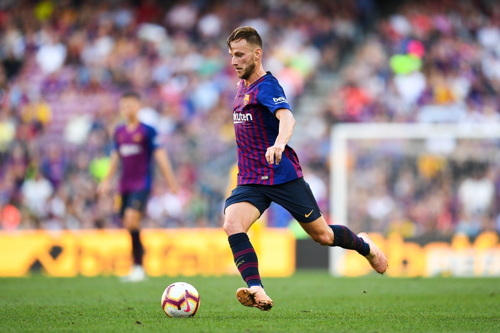 Kỷ lục gây sốc của “người không phổi” Rakitic với Barca - Ảnh 1.