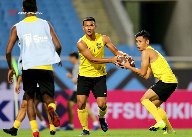 ĐT Malaysia đến Mỹ Đình chơi bóng bầu dục đợi chiến thày trò HLV Park Hang Seo - Ảnh 9.