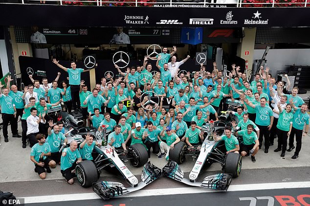 Thành viên đội Mercedes được chia khoản tiền khổng lồ sau chức vô địch thế giới - Ảnh 1.