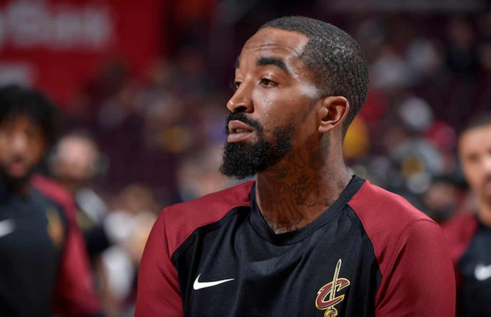 Thánh ngáo JR Smith bày tỏ ý định muốn đào tẩu khỏi Cavaliers, LeBron James hãy coi chừng - Ảnh 2.