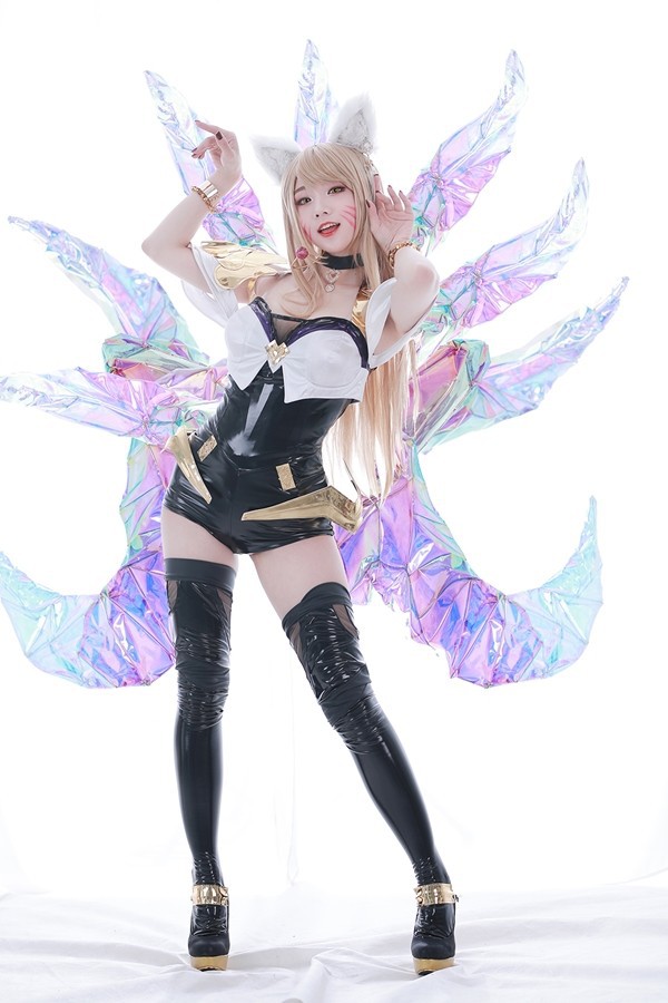 Ngắm nhìn màn cosplay sexy Ahri K/DA của AZA Miyuko - Ảnh 4.