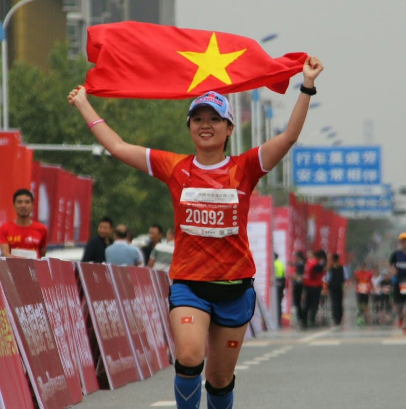 Nguyễn Tiến Hùng giành giải Nhất ASEAN ở giải chạy marathon Trung Quốc  - Ảnh 8.