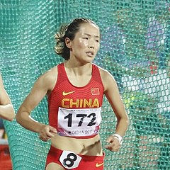 VĐV marathon Trung Quốc bị chỉ trích khi rút đích cùng đối thủ châu Phi - Ảnh 4.