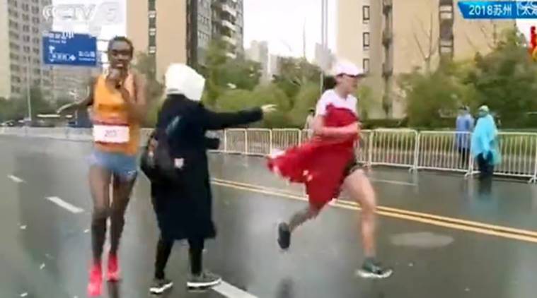 Trung Quốc tuýt còi giải chạy marathon thiếu chuyên nghiệp khiến VĐV chủ nhà mất chức vô địch - Ảnh 4.