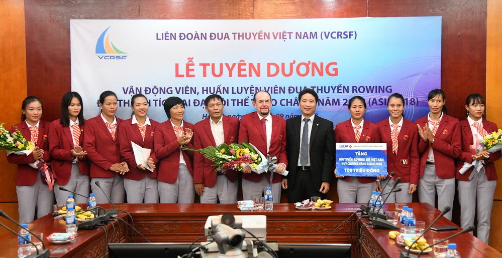 Rowing Đại hội TDTT toàn quốc 2018: Chủ nhà Hà Nội độc chiếm ngôi đầu - Ảnh 2.
