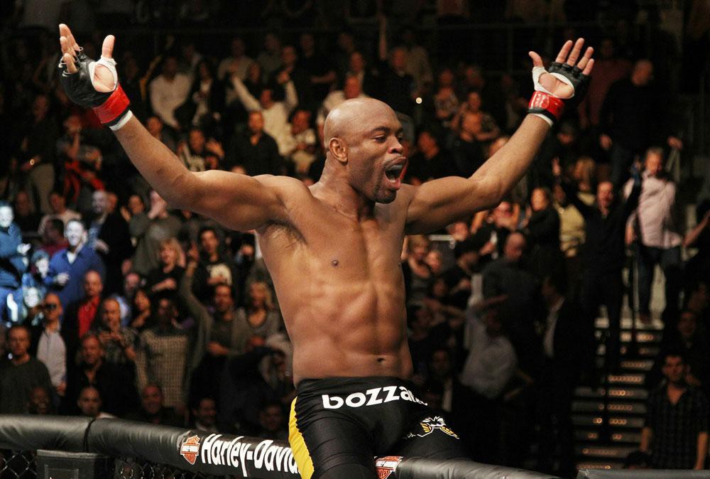 UFC 234: Trận chiến của những ông vua màu mè - Ảnh 4.