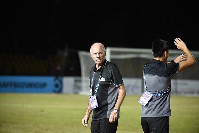 Thầy Park đấu Sven-Goran Eriksson: Tiền tỷ đấu... tiền triệu! - Ảnh 1.