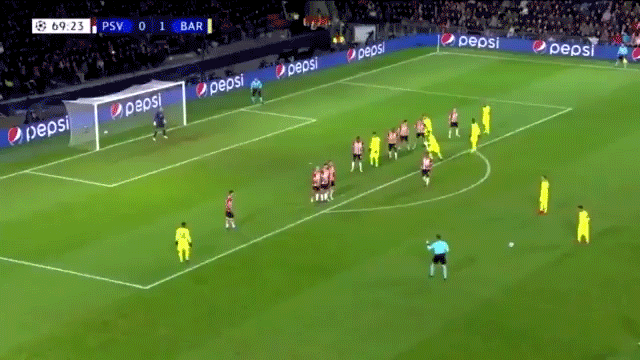 Lionel Messi tố Gerard Pique chém gió ở bàn thứ 2 của Barca vào lưới PSV - Ảnh 1.