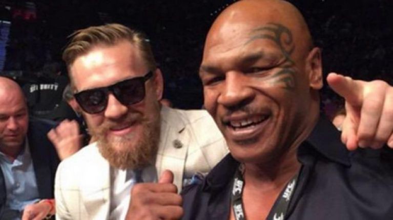 Conor McGregor và Mike Tyson dàn hòa nhờ...Cần sa - Ảnh 1.