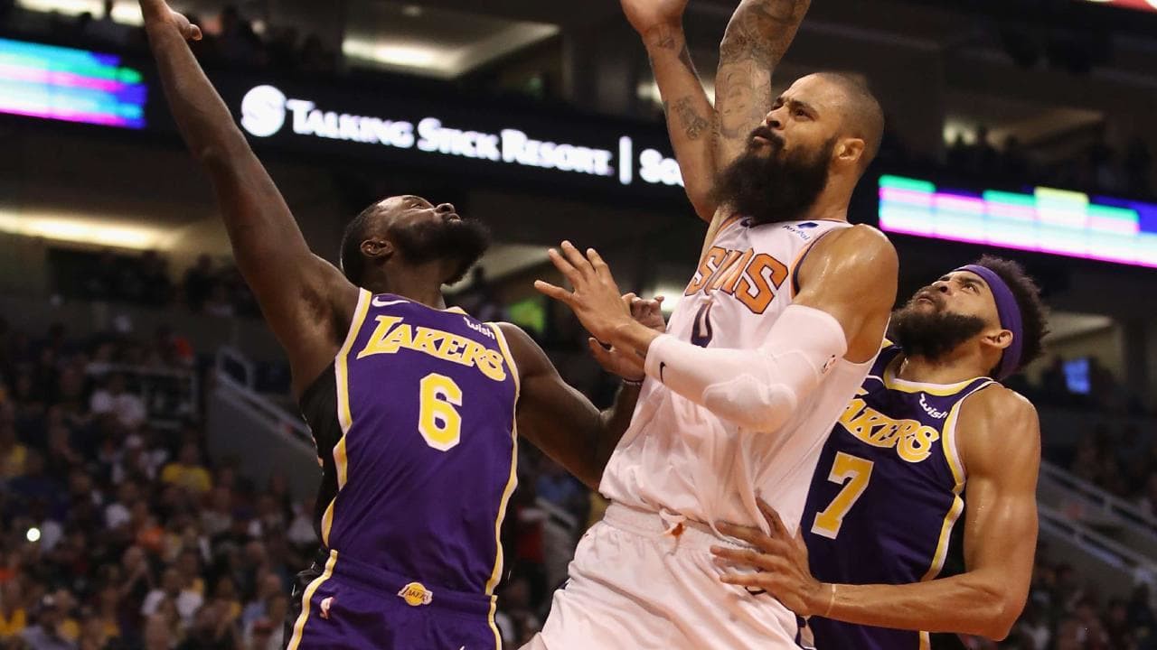 Quân bài Tyson Chandler, thuốc giải cho bệnh lùn của LA Lakers? - Ảnh 2.