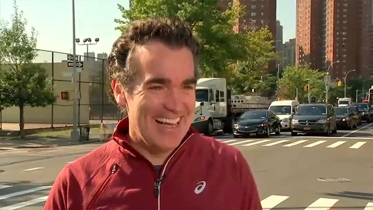 New York City Marathon: Đầu bếp, diễn viên nổi tiếng chạy nhanh không kém VĐV chuyên nghiệp - Ảnh 4.