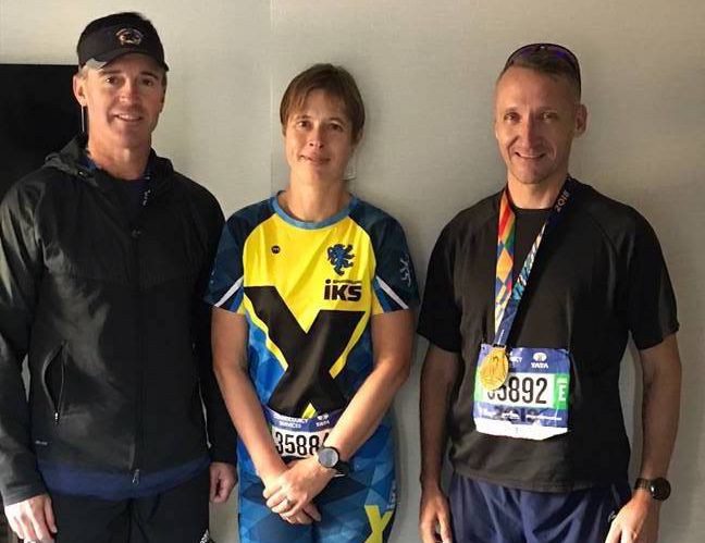 Nữ tổng thống Estonia chạy New York Marathon khiến 2 đặc vụ Mỹ bở hơi tai trong 4 tiếng đồng hồ - Ảnh 9.