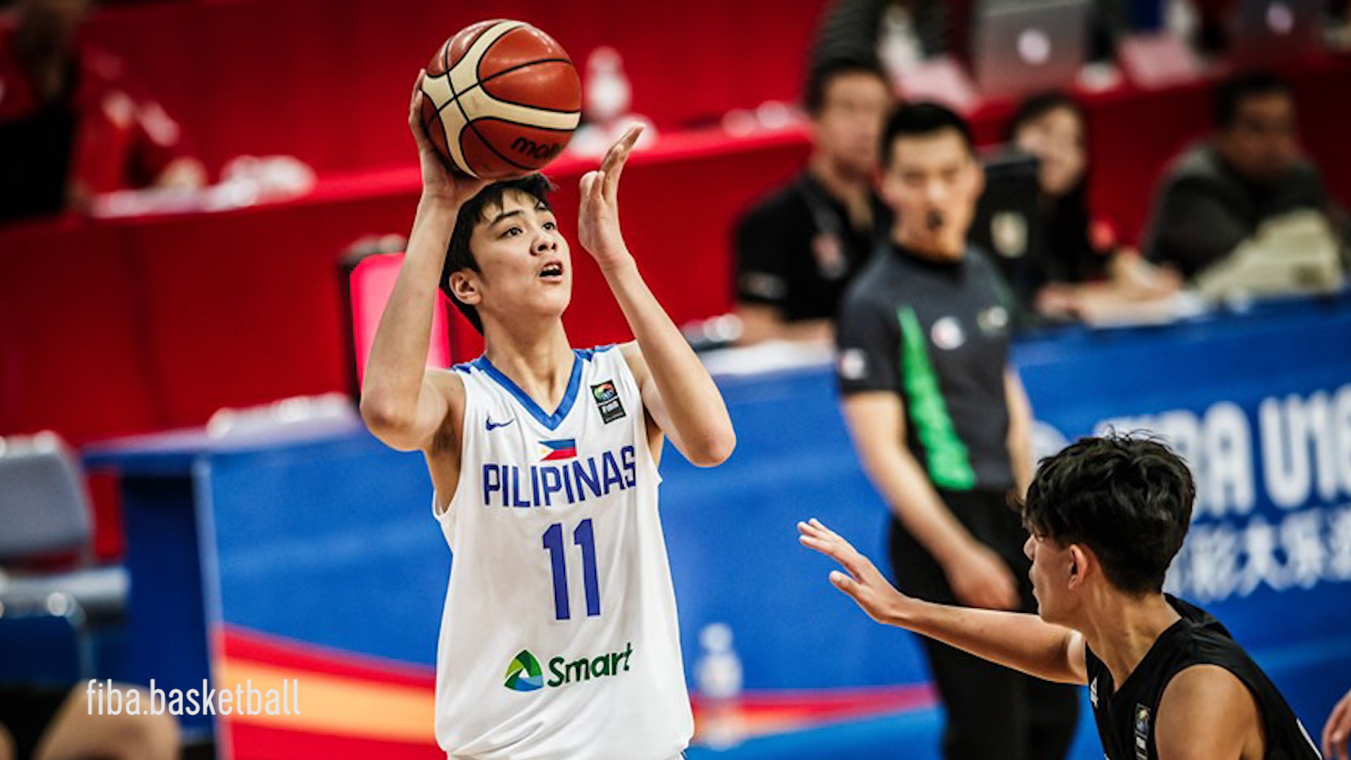 Mới 16 tuổi, thần đồng bóng rổ Philippines Kai Sotto đã được chọn vào đội hình lớn tham dự FIBA World Cup - Ảnh 2.