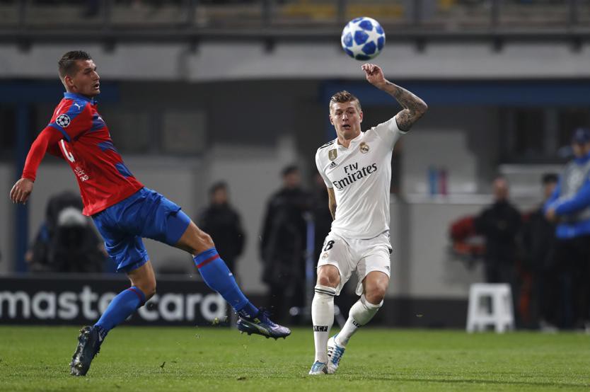 Cột mốc mới của Benzema - Bale, kỷ lục cho HLV Solari và top 5 điểm nhấn trận Viktoria Plzen - Real Madrid - Ảnh 4.