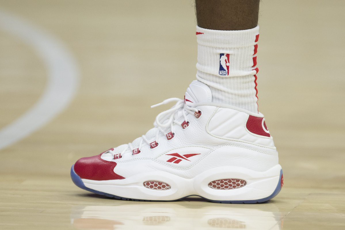 Top những mẫu giày bóng rổ đỉnh nhất tuần 3 NBA: Khi vua giày PJ Tucker mang chất thời trang lên sàn gỗ - Ảnh 3.