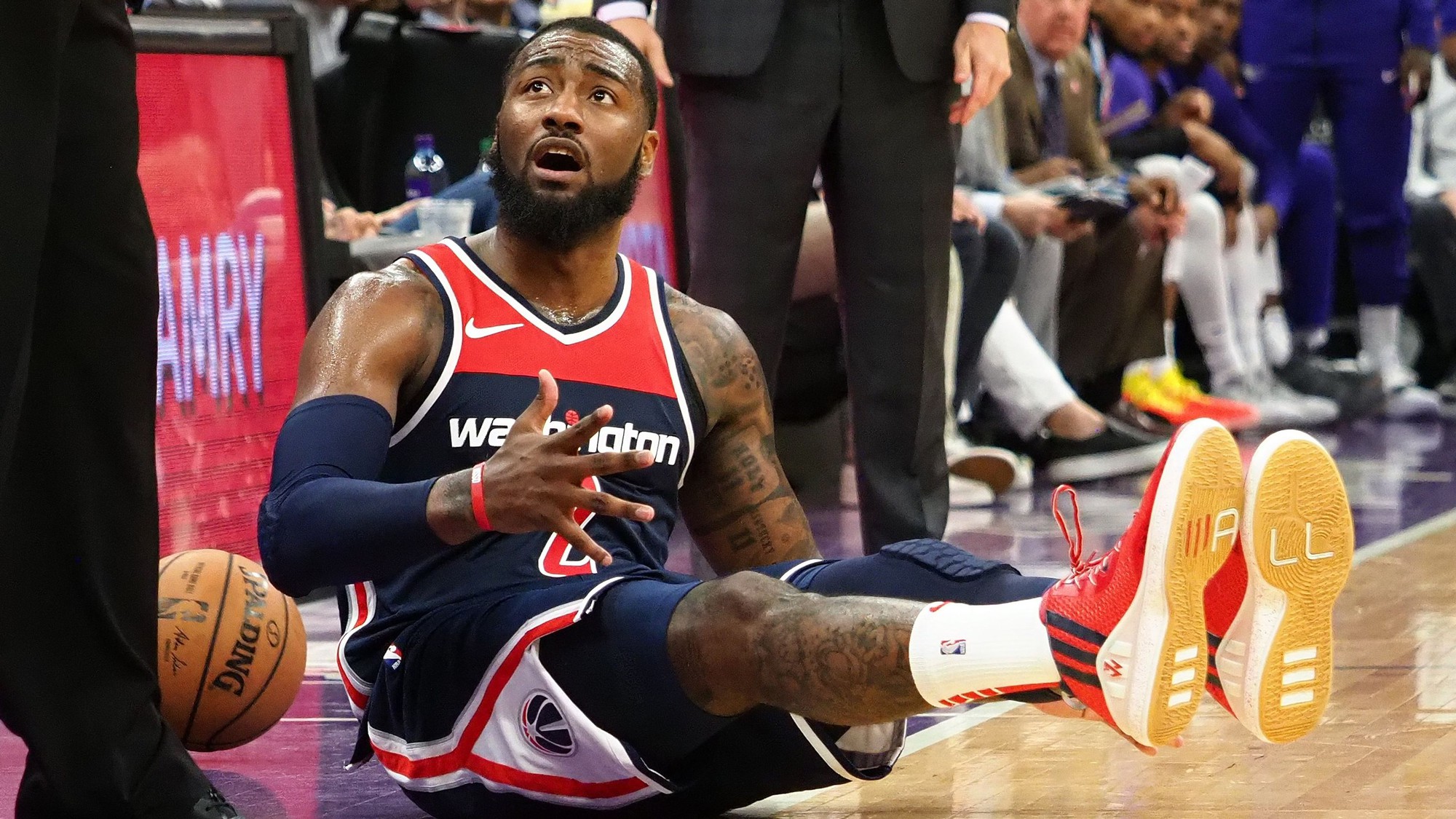 Có lẽ người Washington Wizards chia tay nên là John Wall chứ không phải Bradley Beal - Ảnh 2.