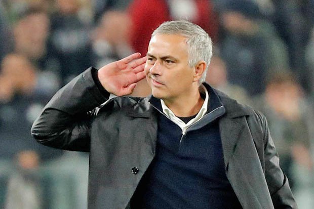 Đây là lý do Jose Mourinho vênh mặt ăn mừng trêu ngươi CĐV Juventus - Ảnh 1.