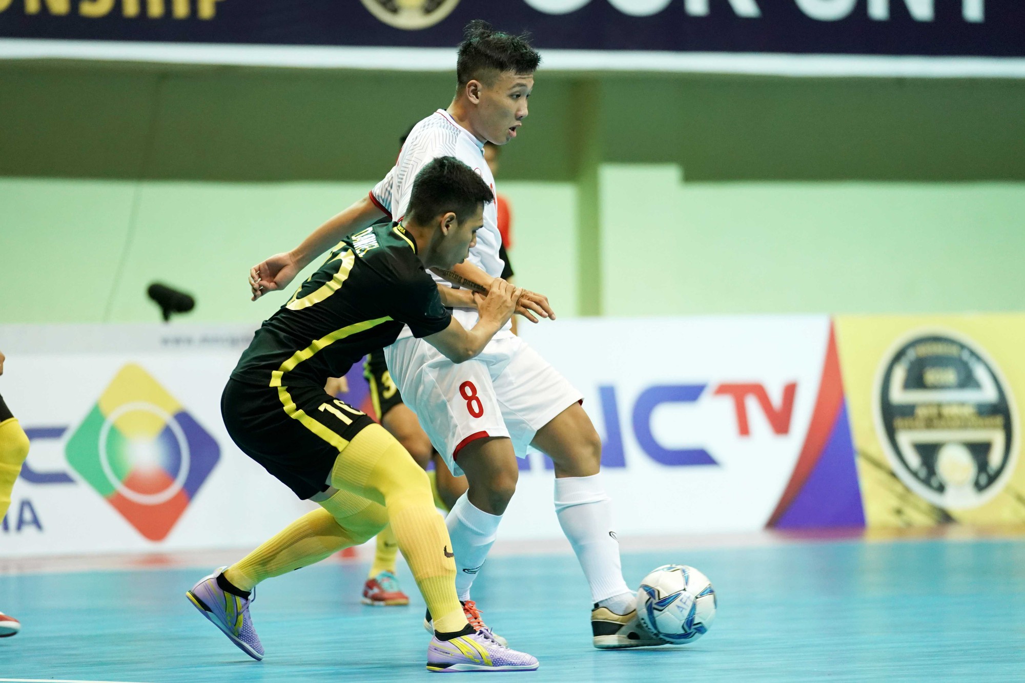 Futsal Việt Nam lại ngậm trái đắng trước Malaysia ở bán kết - Ảnh 4.
