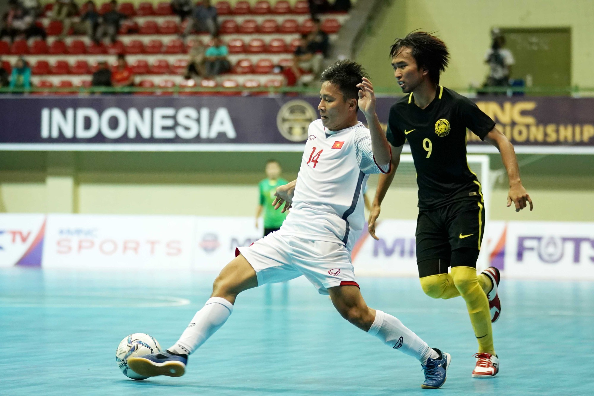 Futsal Việt Nam lại ngậm trái đắng trước Malaysia ở bán kết - Ảnh 6.