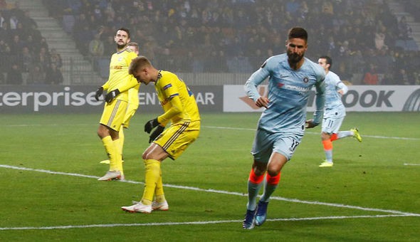 Olivier Giroud tiết lộ 2 việc đã làm trong suốt thời gian khô hạn tại Chelsea - Ảnh 1.