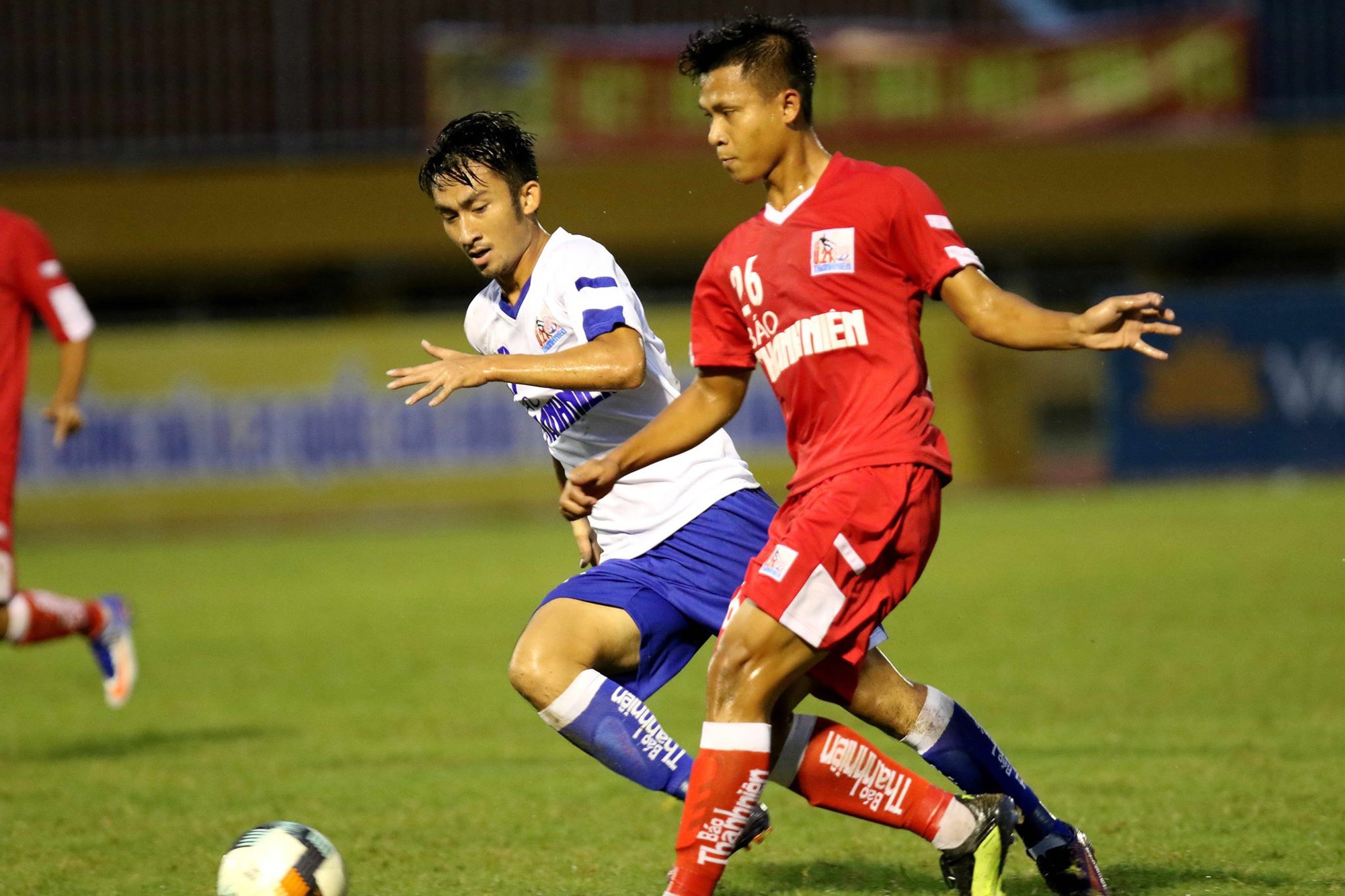 Cầu thủ đưa Việt Nam đi World Cup “mất tích” bí ẩn, U21 Thừa Thiên Huế bị loại ở U21 Quốc gia 2018 - Ảnh 2.
