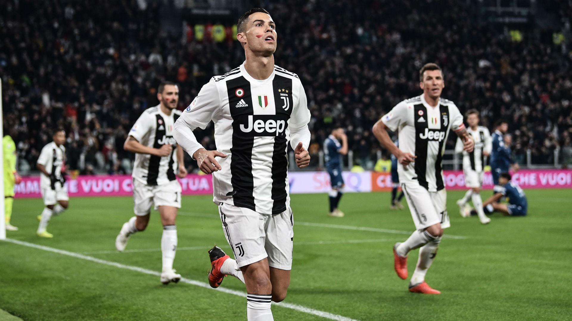 Hiệu suất khó tin của Ronaldo chấp cả cây đinh ba của Fiorentina - Ảnh 5.